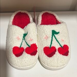 Ashland Red and Cream Cozy Slippers